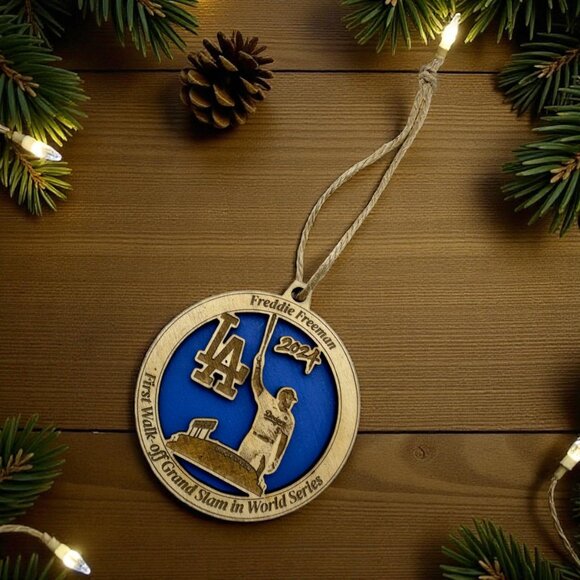 Freddie Freeman 2024 Grand Slam World Series Engraved Wood Dodgers Ornament - Picture 3 of 3